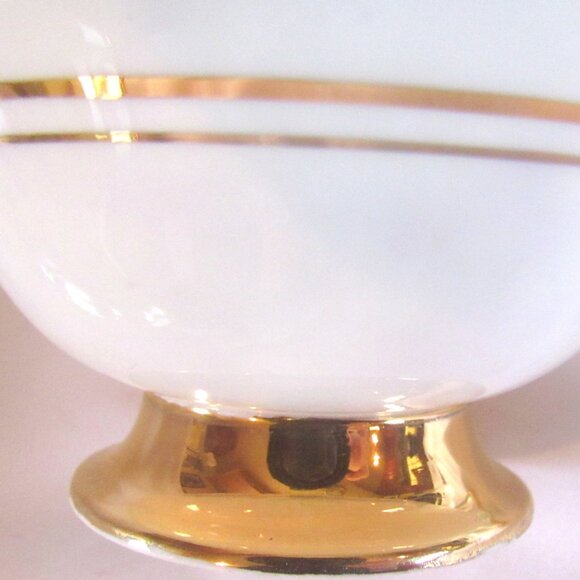 Regency Tea Cup and Saucer, Fabulous Hand Painted Fruit, Gold Gilt, Yellow  I243 - Picture 4 of 5